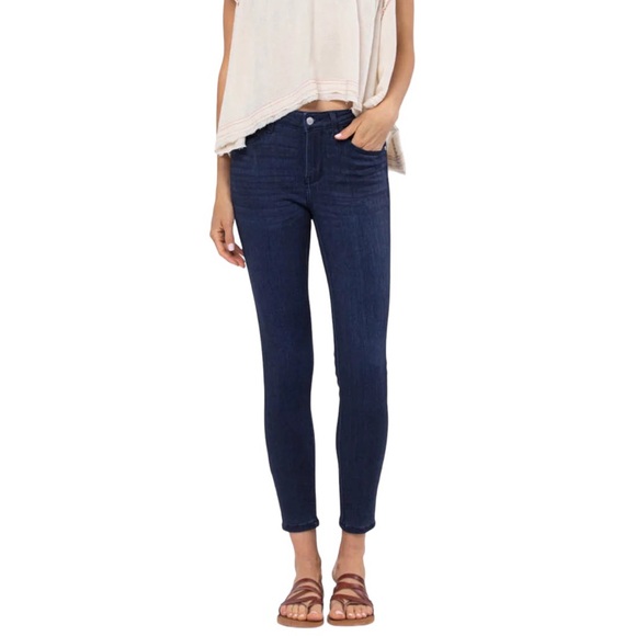 Judy Blue Dark Wash Skinny Jeans Size 5/27, Super Soft & Stretchy Denim - Picture 3 of 11